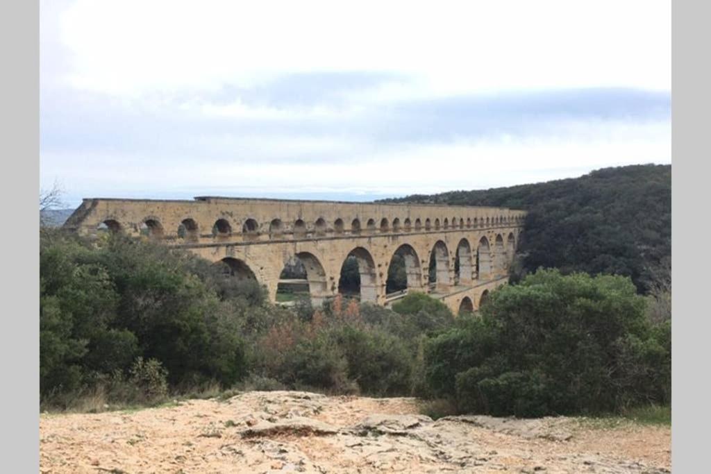 Maison Familiale A Nimes Bagian luar foto