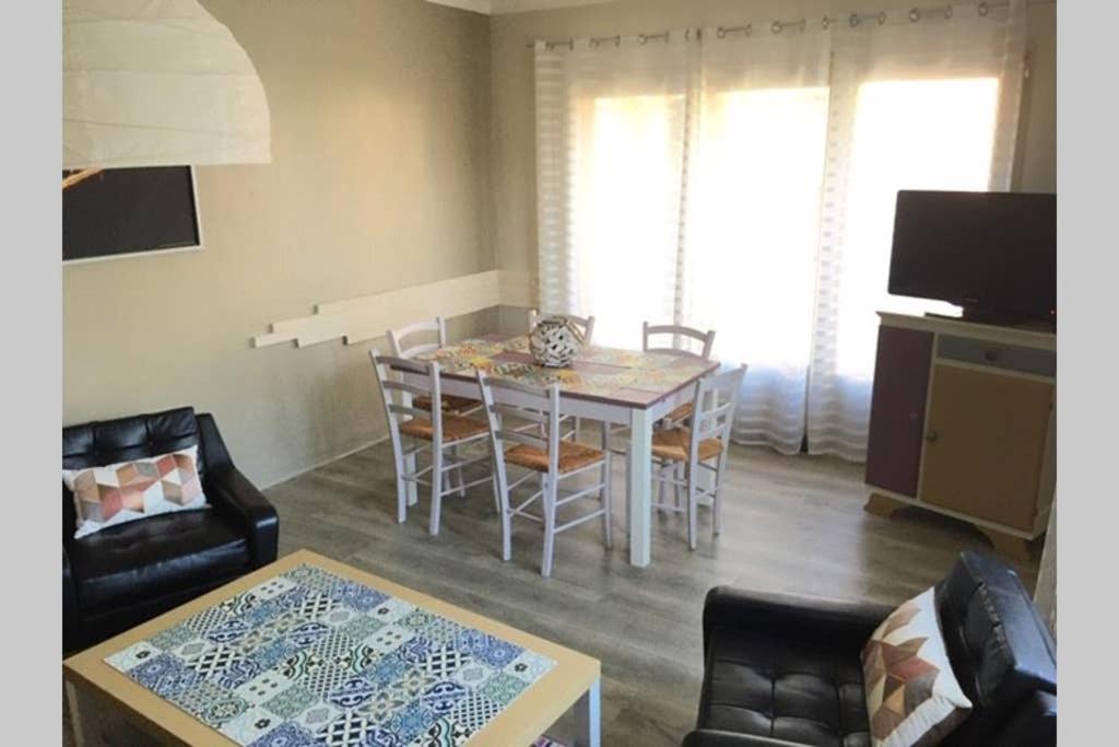 Maison Familiale A Nimes Bagian luar foto